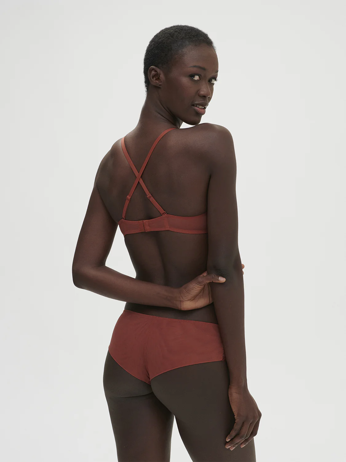 Soutien-gorge avec armatures décolleté plongeant - Terre de Sienne – Image 7