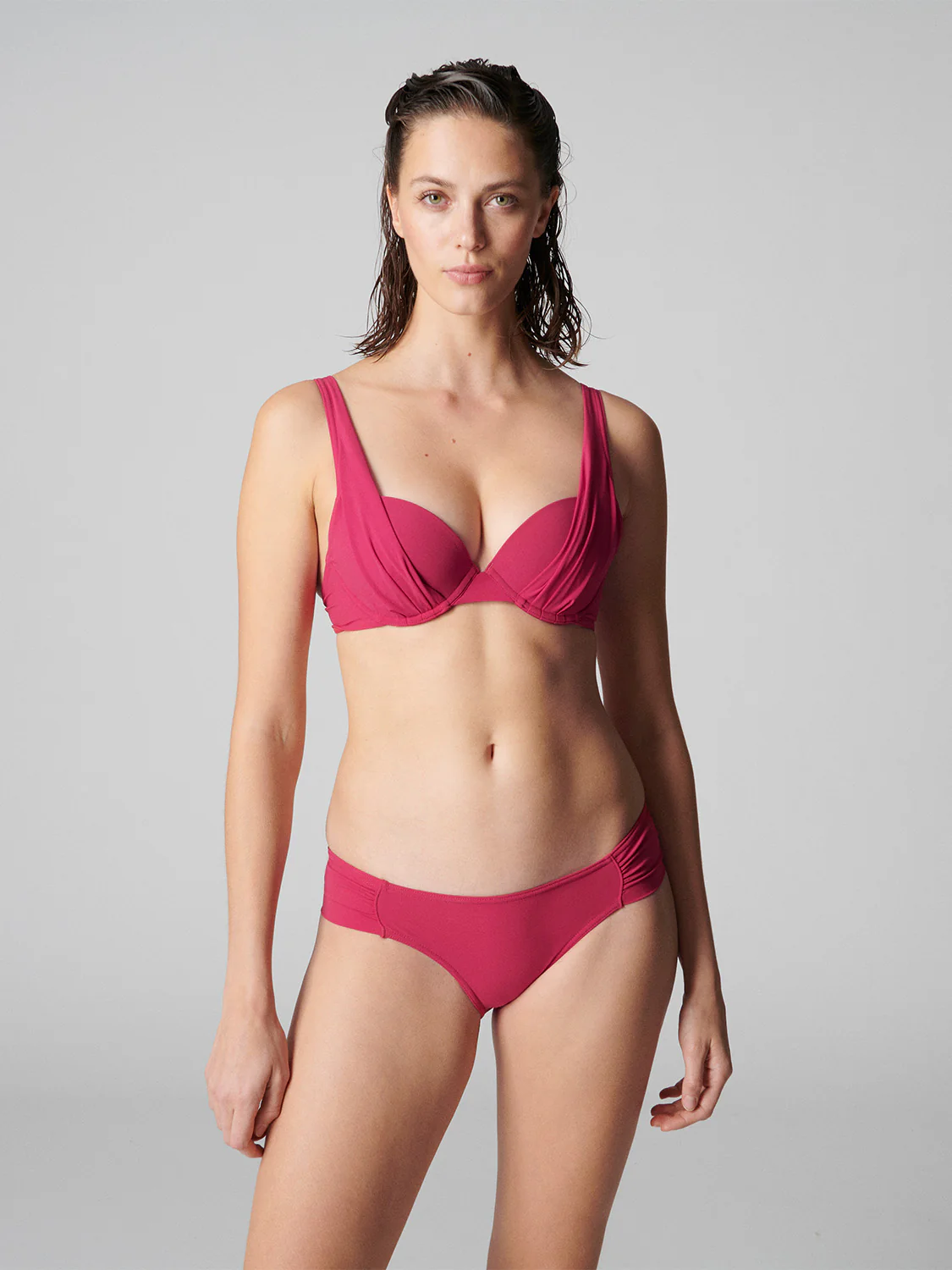 Haut de maillot de bain à coque - Framboise – Image 2
