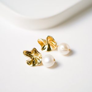 Bruna – Boucles d’oreilles tendance perle naturelle