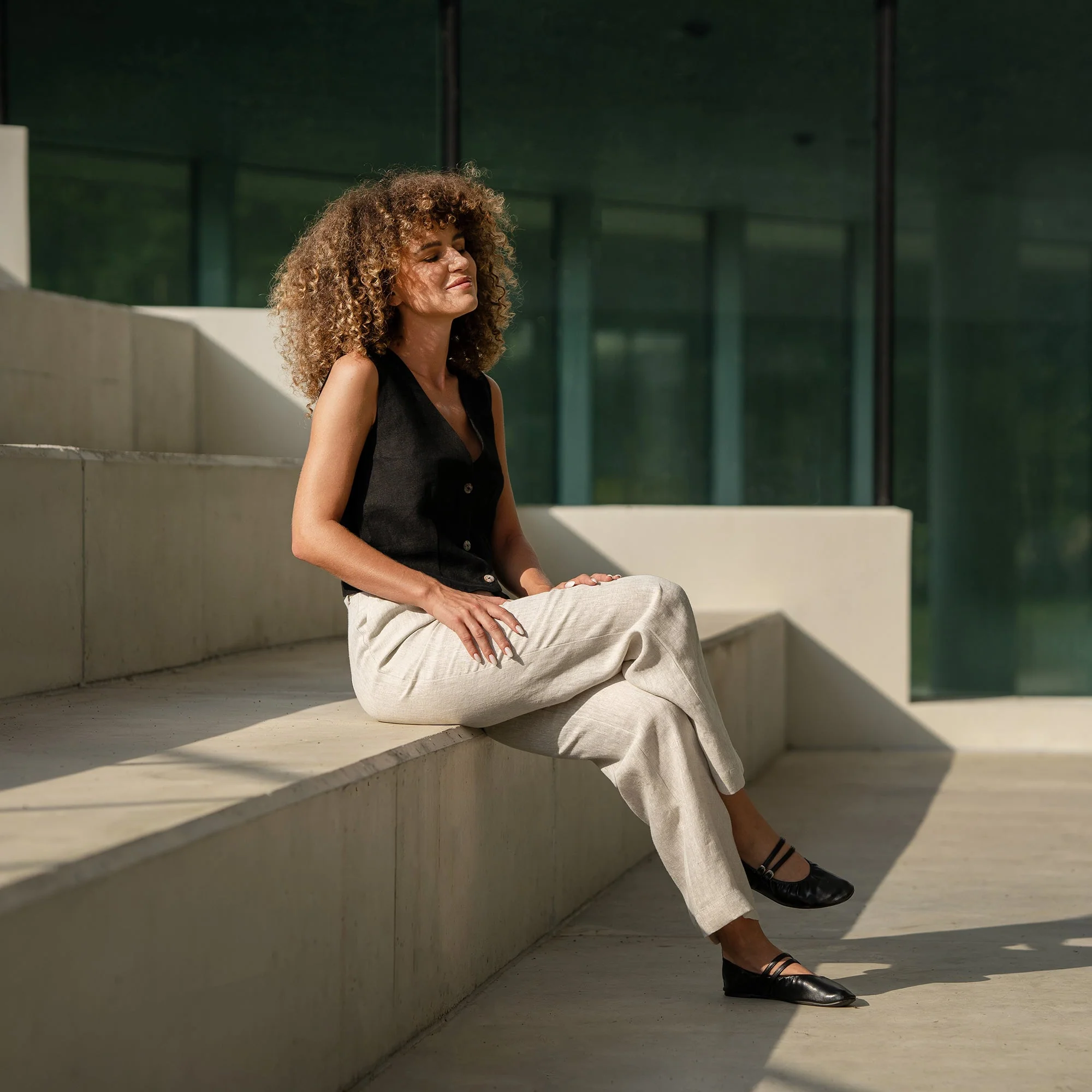 Pantalon à jambes larges Lotus – Image 5