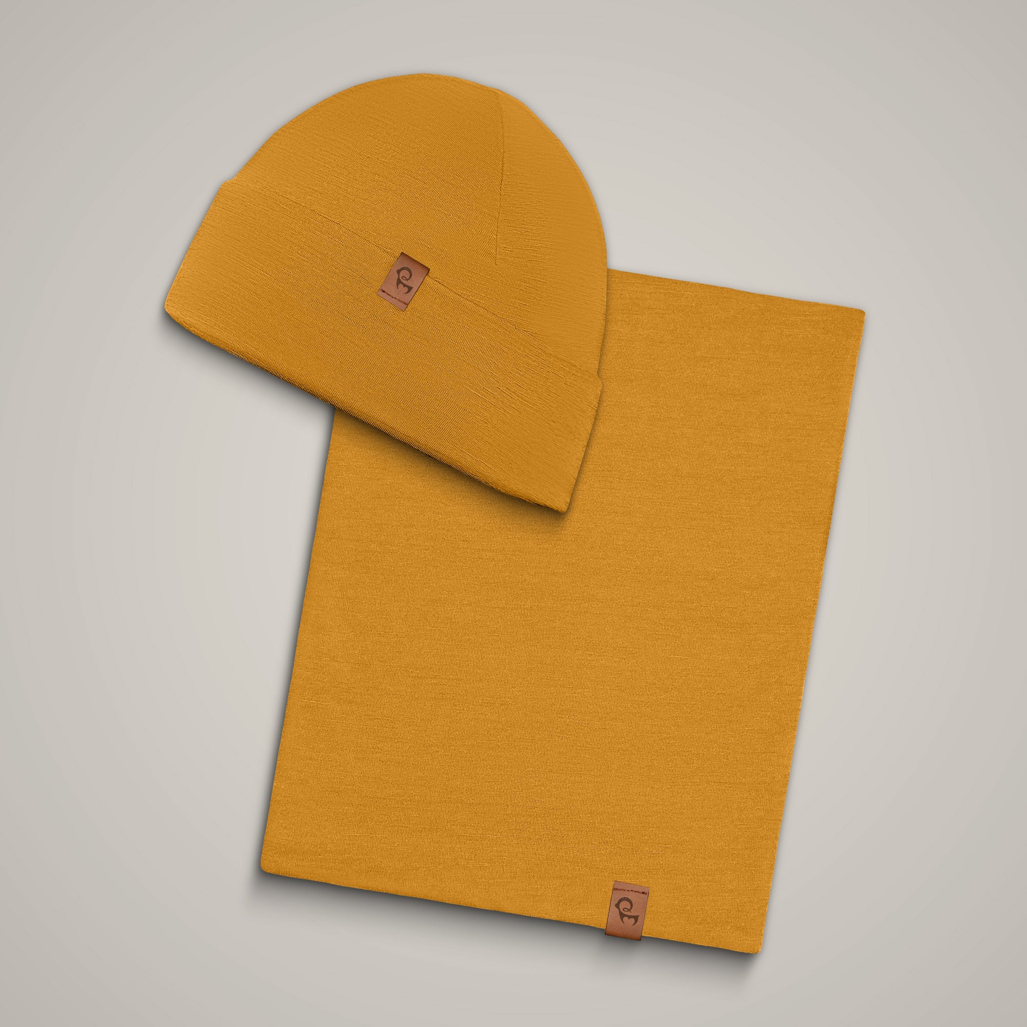 Bonnet et tour de cou en mérinos pour femme 2 pièces jaune – Image 2