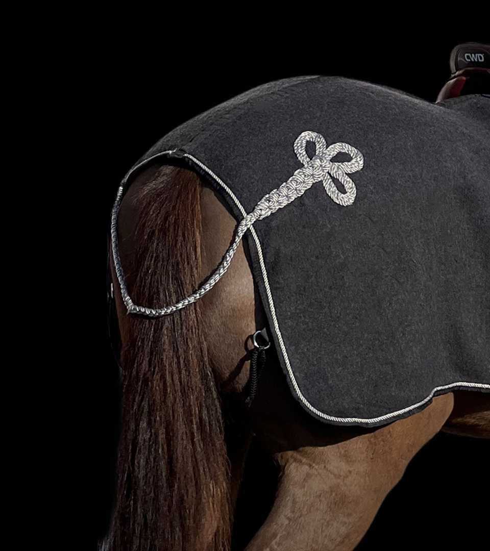 Couvre-reins Laine Court Monoquartier Gris Anthracite & Silver – Image 3