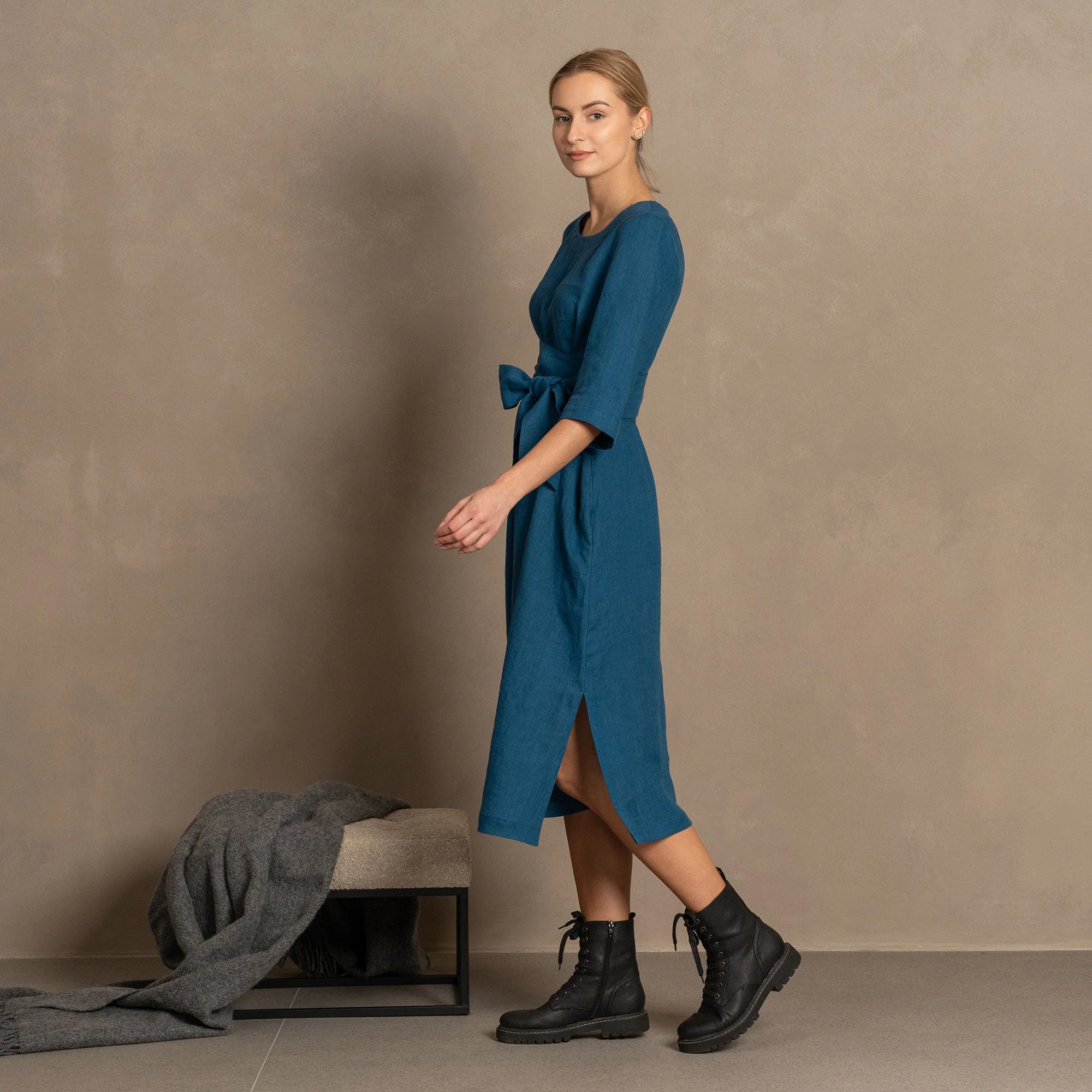 Robe portefeuille décontractée en lin Miley – Image 7