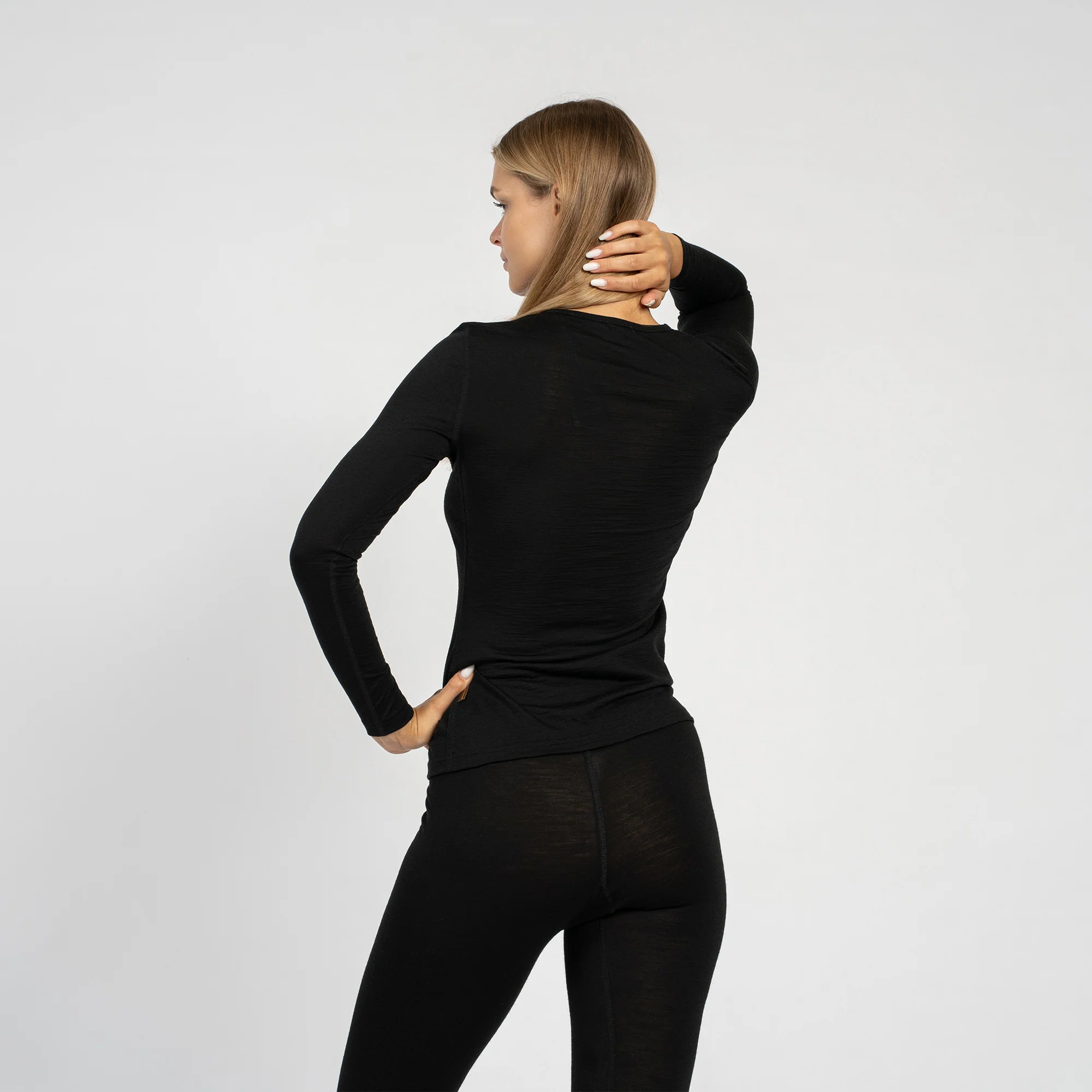 Haut thermique à manches longues 160 pour femme, col rond, noir – Image 2