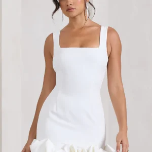 Lucy | Mini-robe blanche à bretelles et bordure froncée
