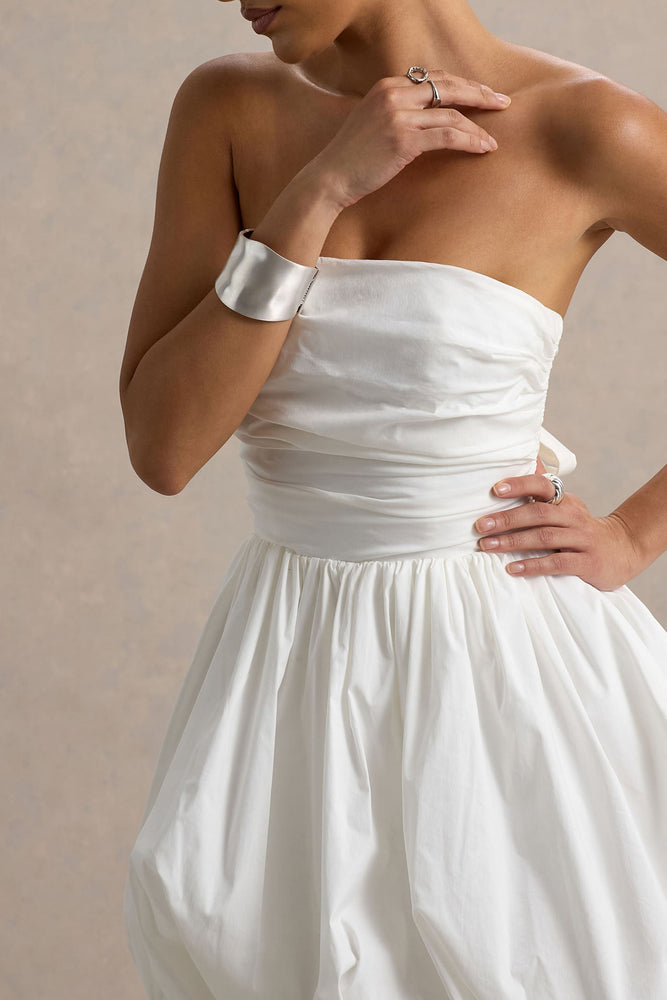 Faye – Mini-robe blanche bandeau à jupe boule avec détails froncés – Image 3