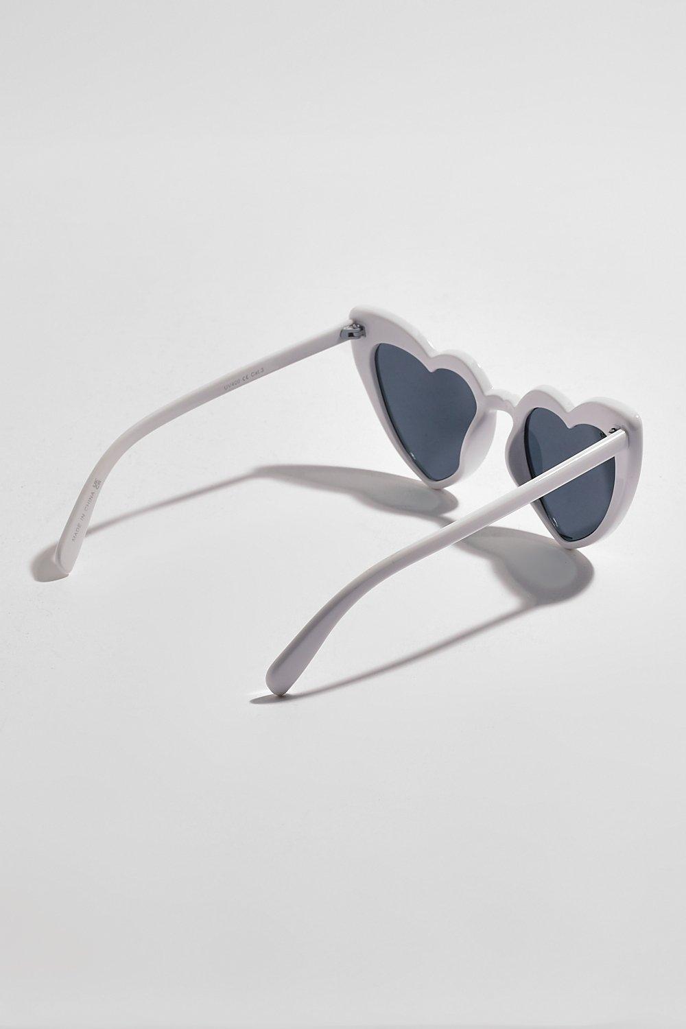 Lunettes de soleil en forme de coeur – Image 2