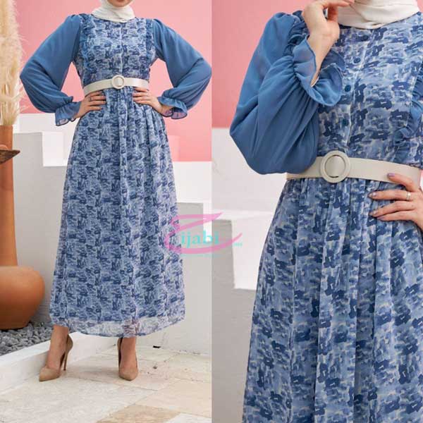 Robe bleue à manches bouffantes